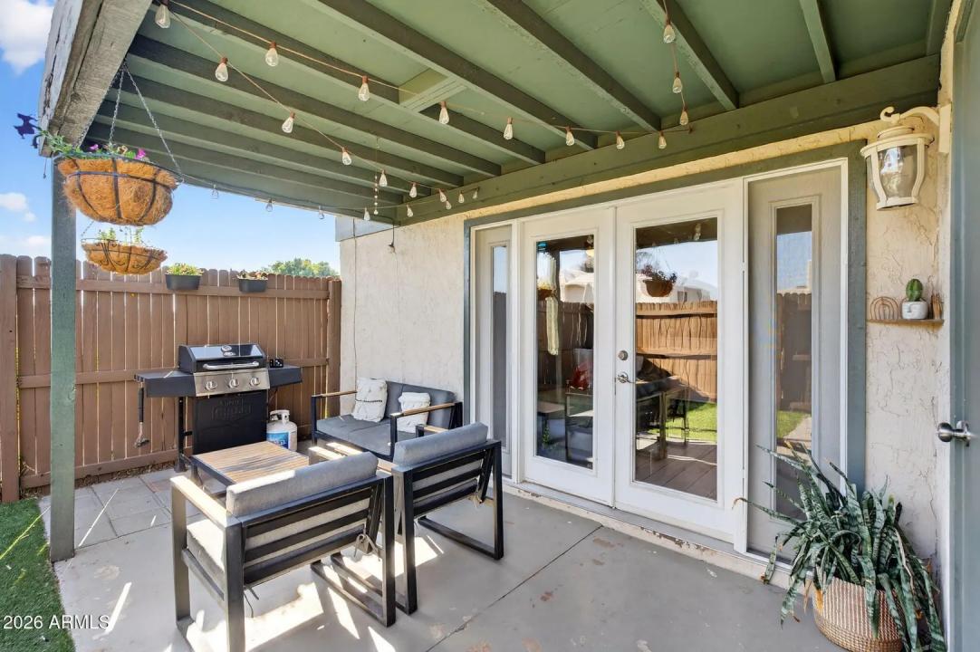 Real Estate Picture 24