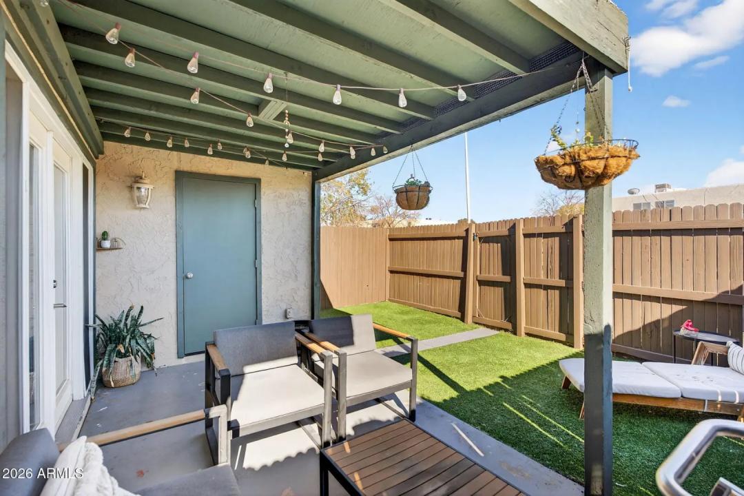 Real Estate Picture 25