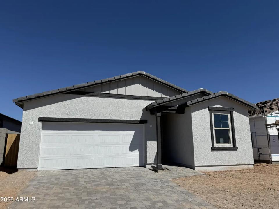 Real Estate Picture 2