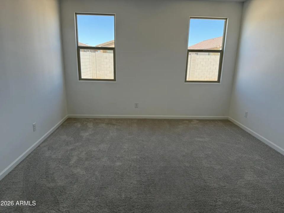 Real Estate Picture 9