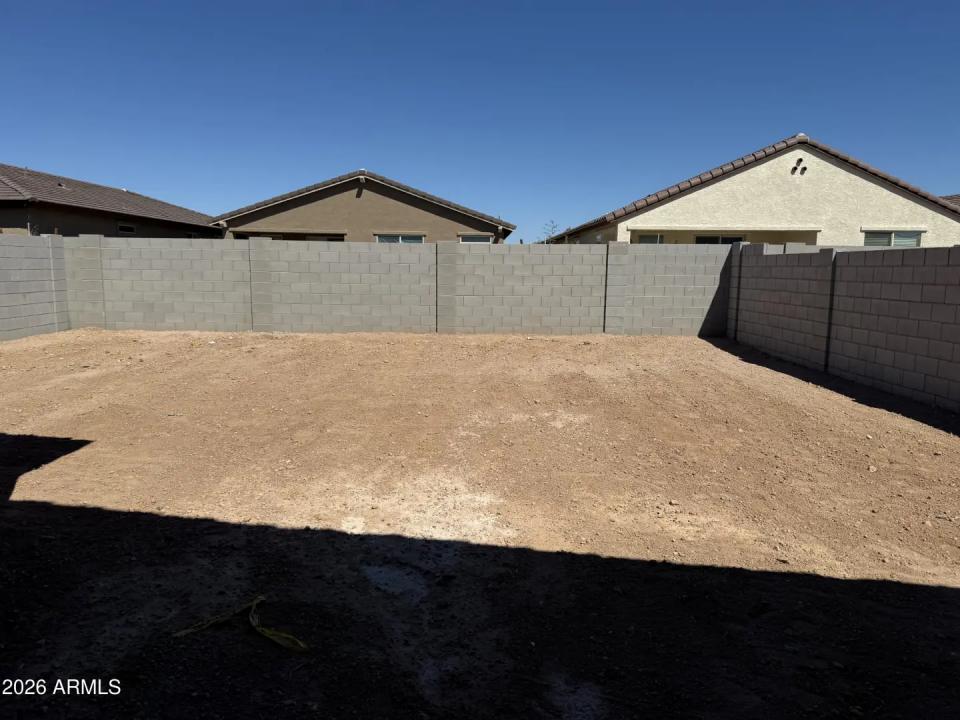 Real Estate Picture 11