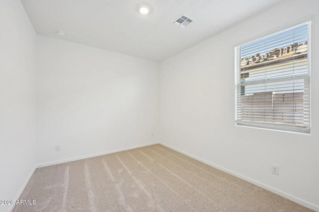 Real Estate Picture 21