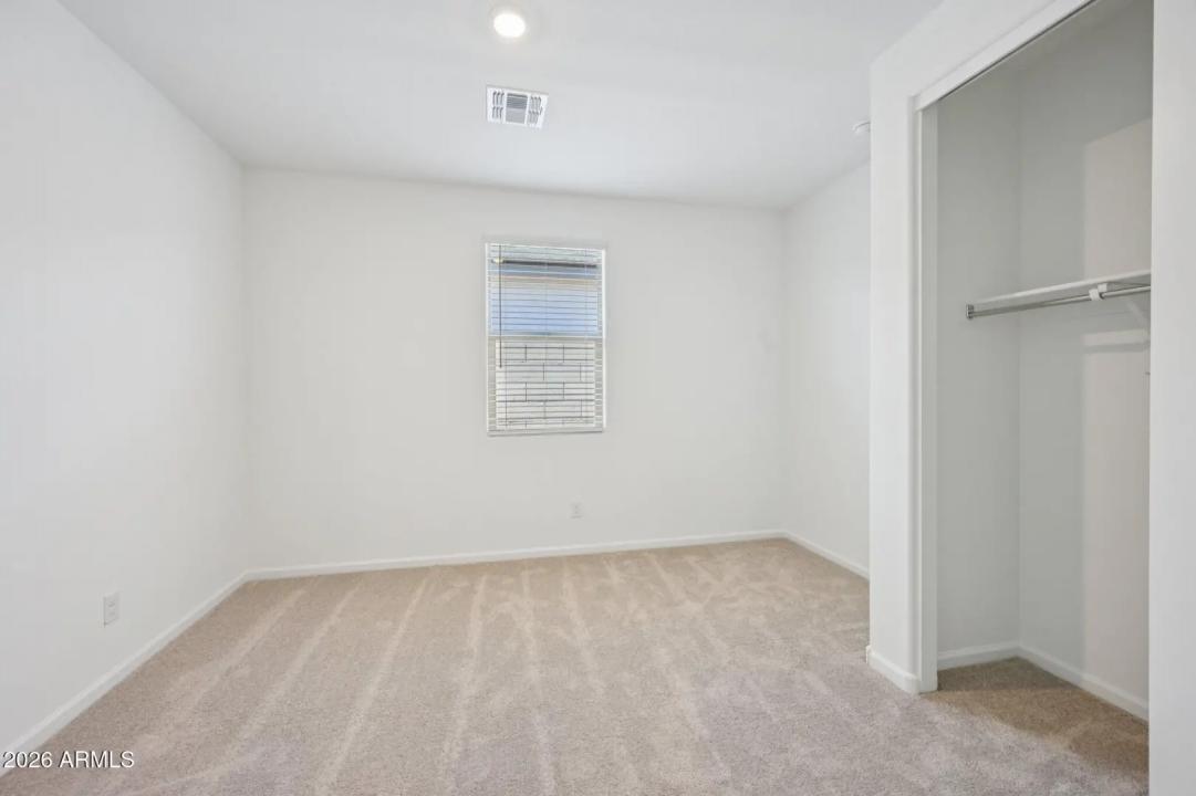 Real Estate Picture 23