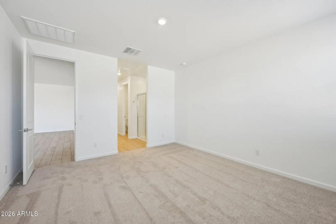 Real Estate Picture 28