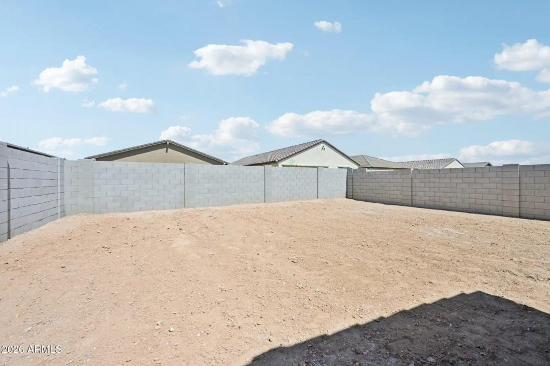 Real Estate Picture 38