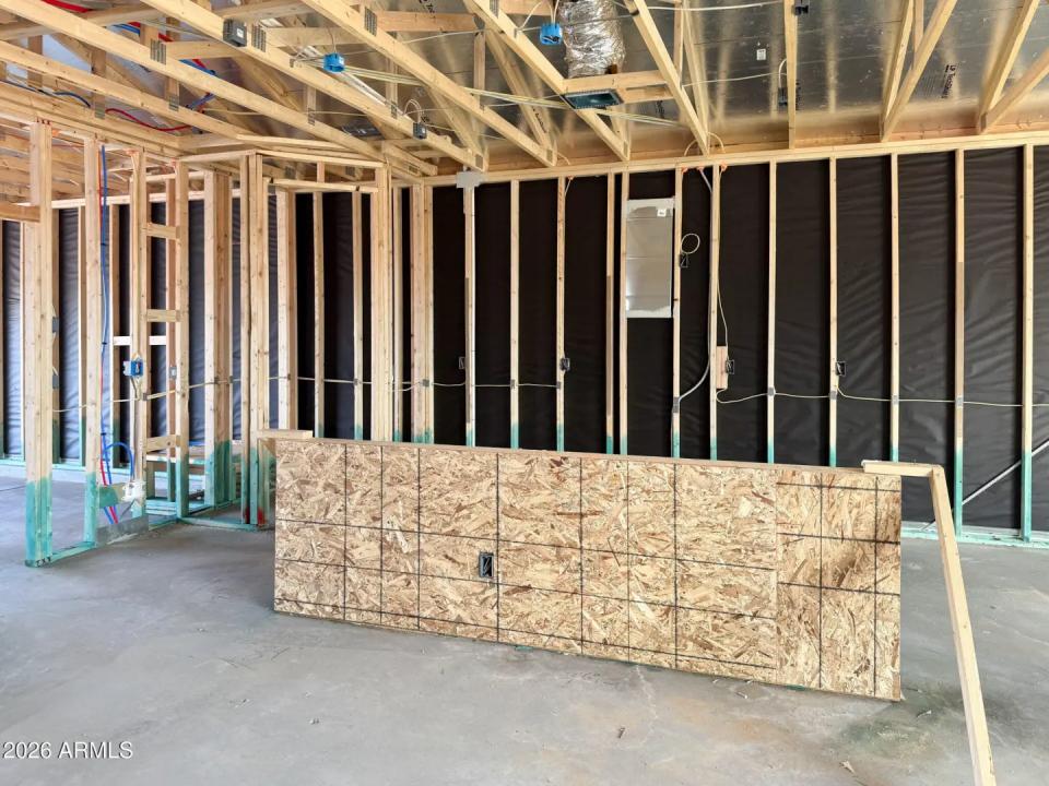 Real Estate Picture 5