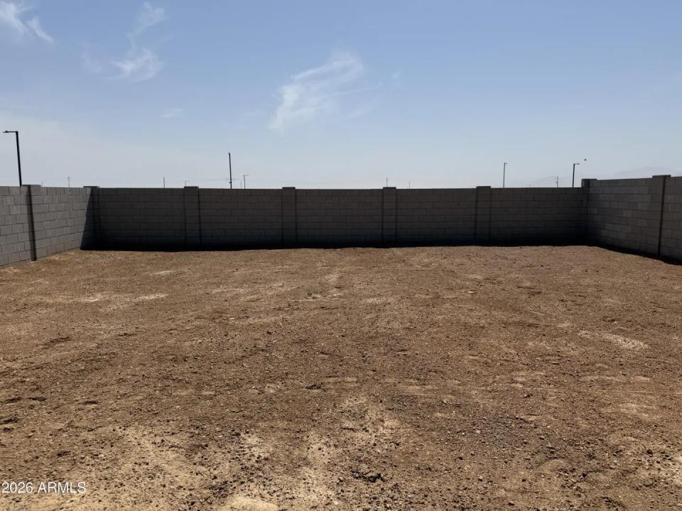 Real Estate Picture 10