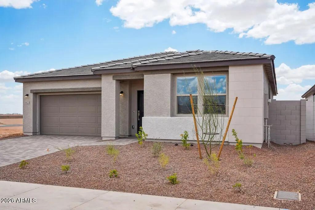 Real Estate Picture 4