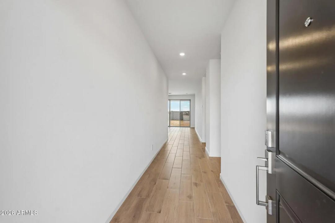 Real Estate Picture 6