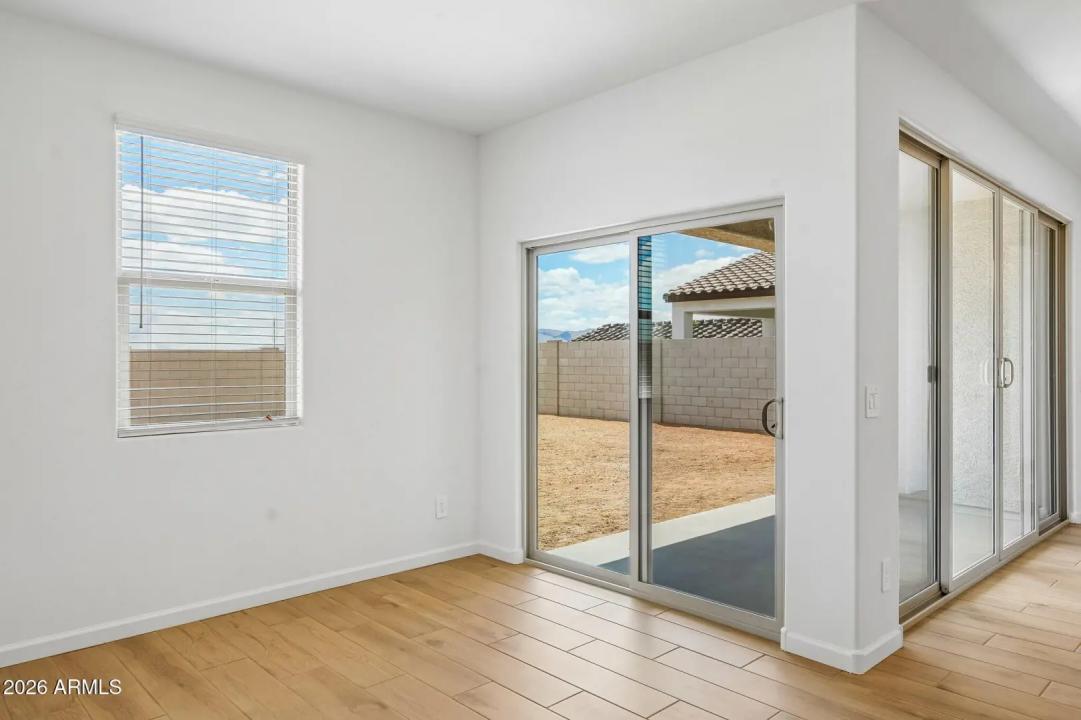 Real Estate Picture 11
