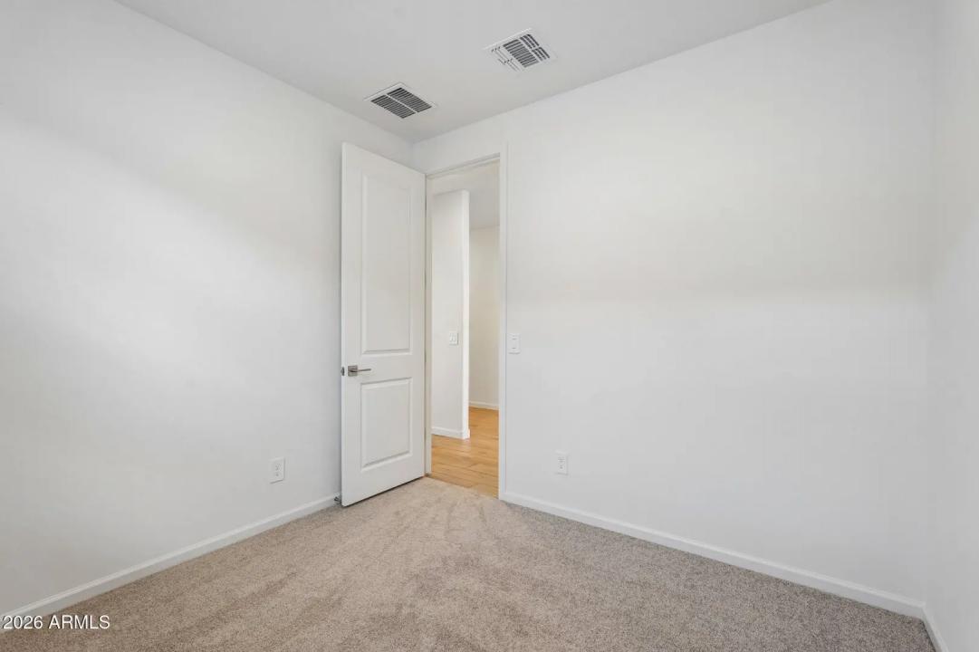 Real Estate Picture 22