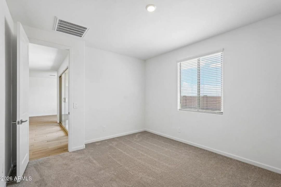 Real Estate Picture 25