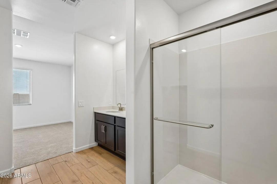 Real Estate Picture 28