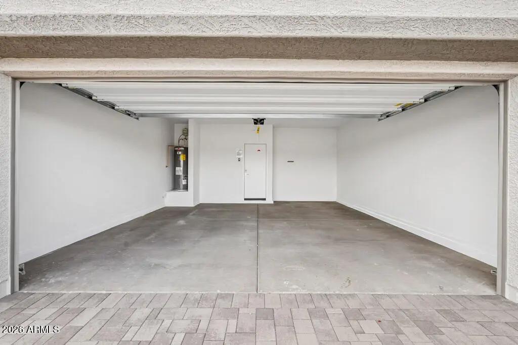 Real Estate Picture 30