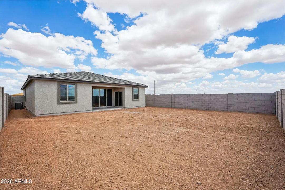 Real Estate Picture 33