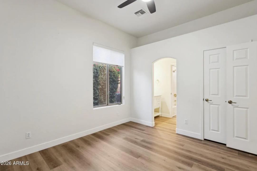 Real Estate Picture 30