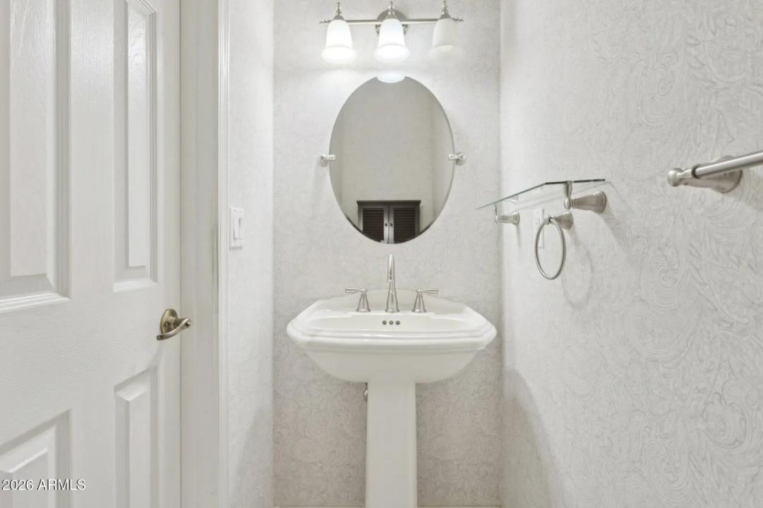 Real Estate Picture 37