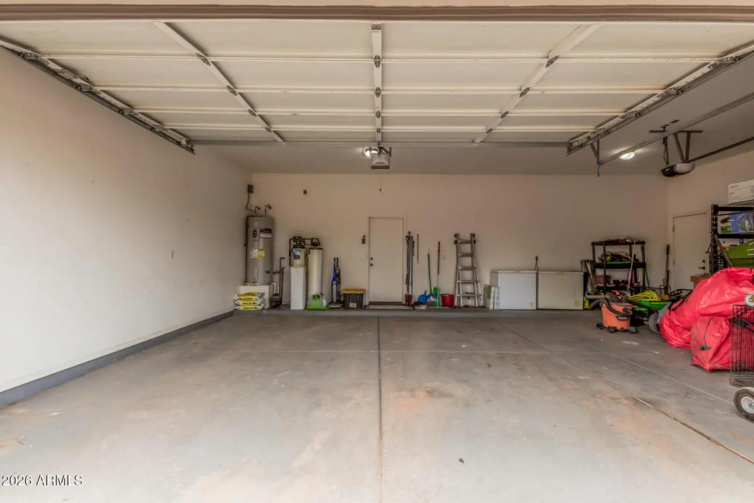 Real Estate Picture 40