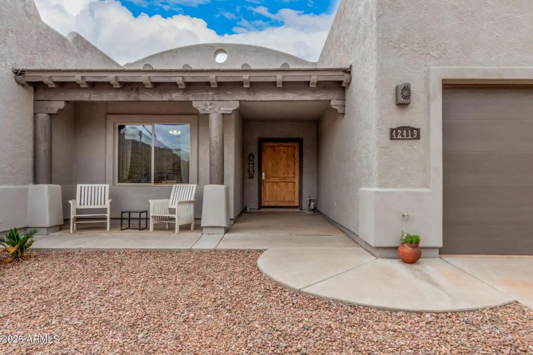 Real Estate Picture 12