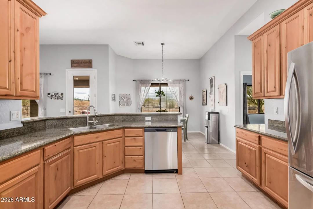 Real Estate Picture 20