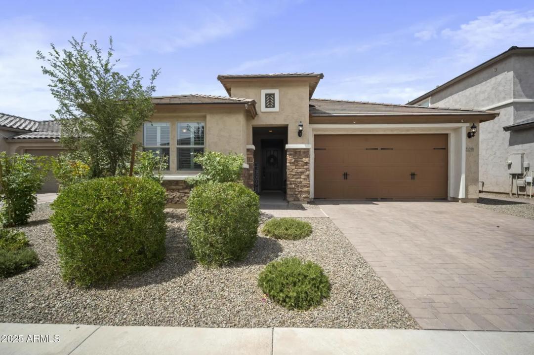 Real Estate Picture 1