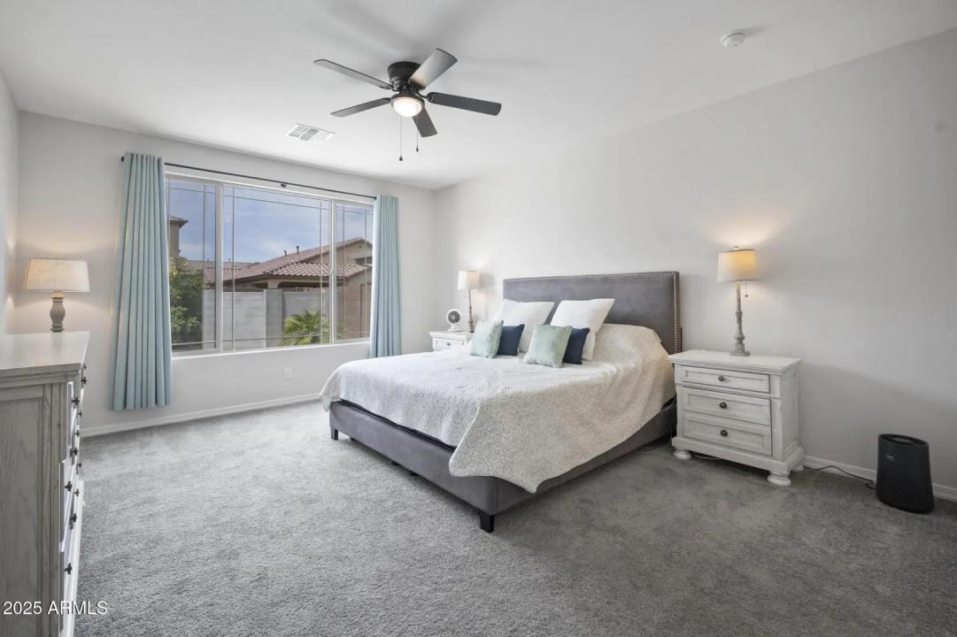 Real Estate Picture 13