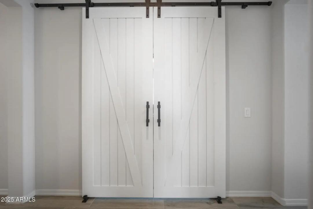 Real Estate Picture 22