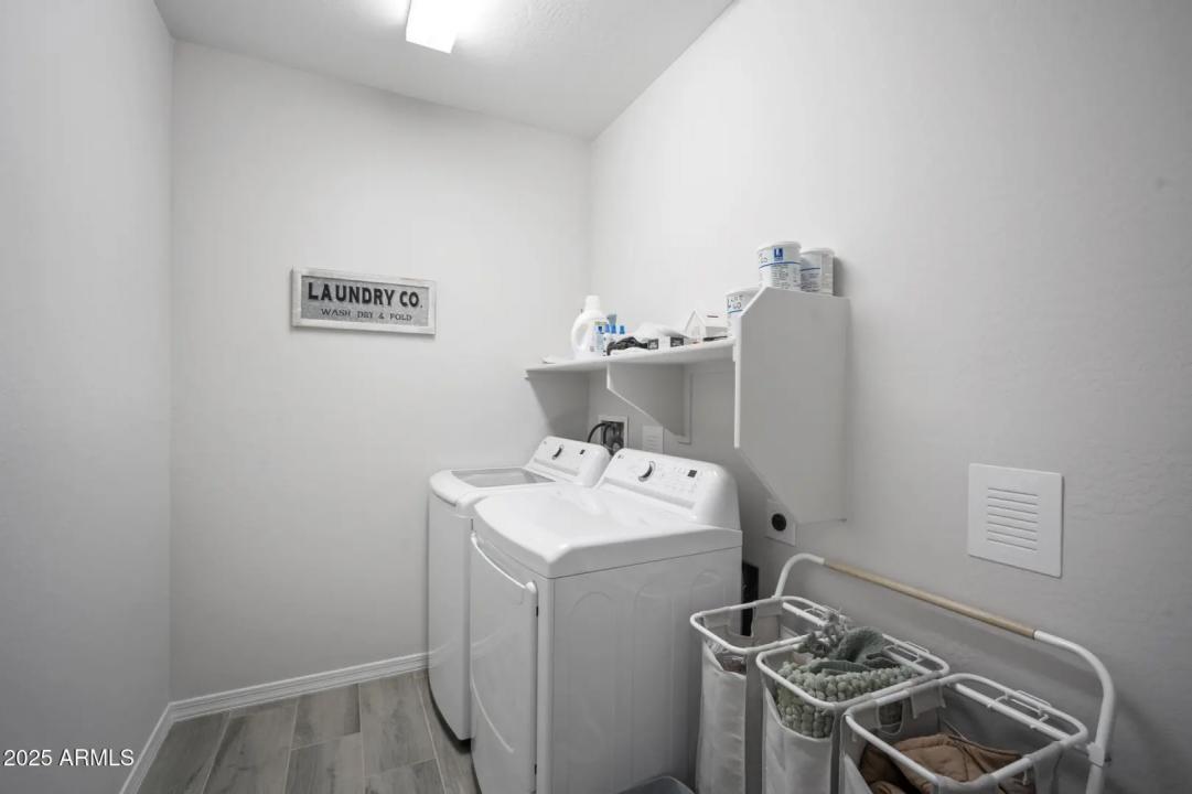 Real Estate Picture 24