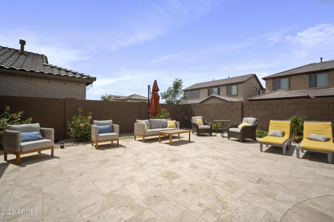 Real Estate Picture 30