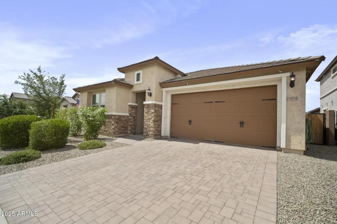 Real Estate Picture 32