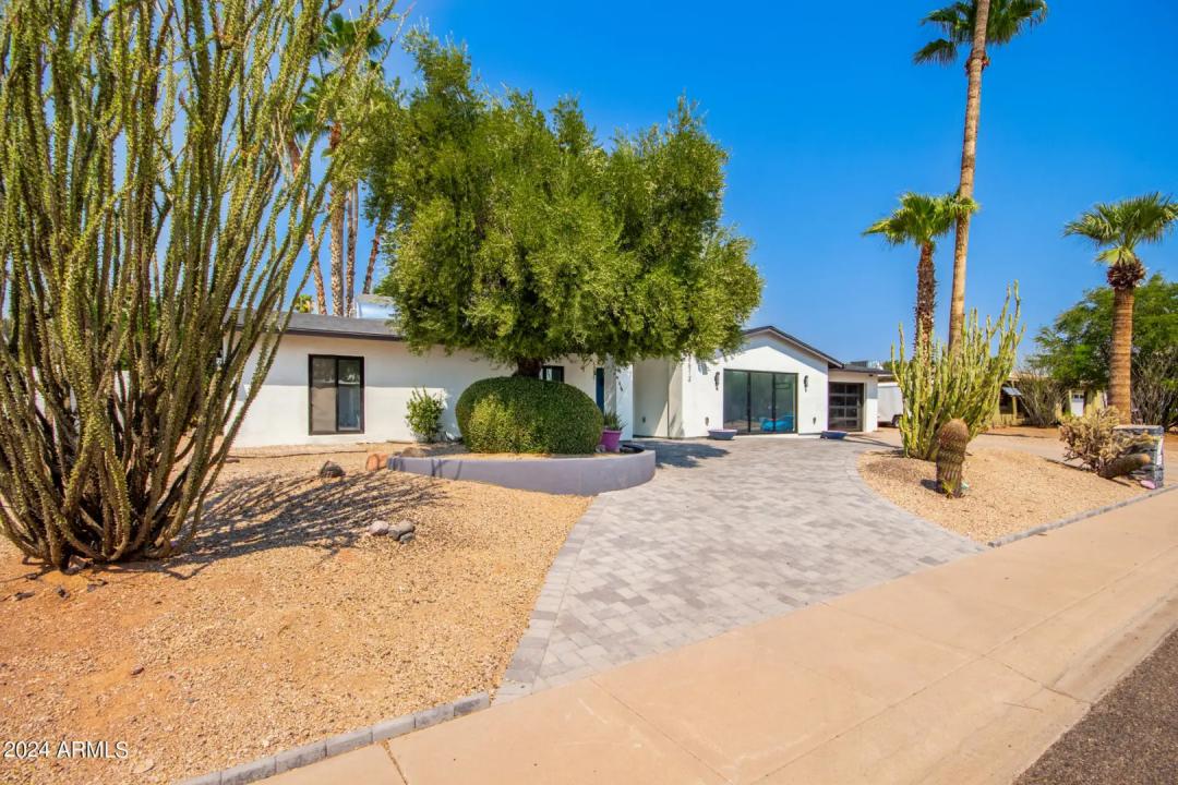 Real Estate Picture 2