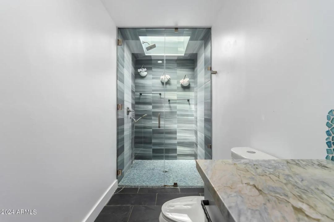 Real Estate Picture 22