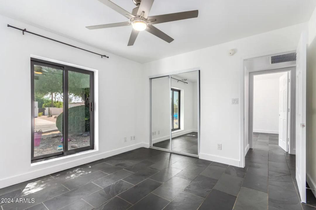 Real Estate Picture 25