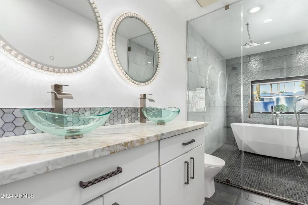 Real Estate Picture 26