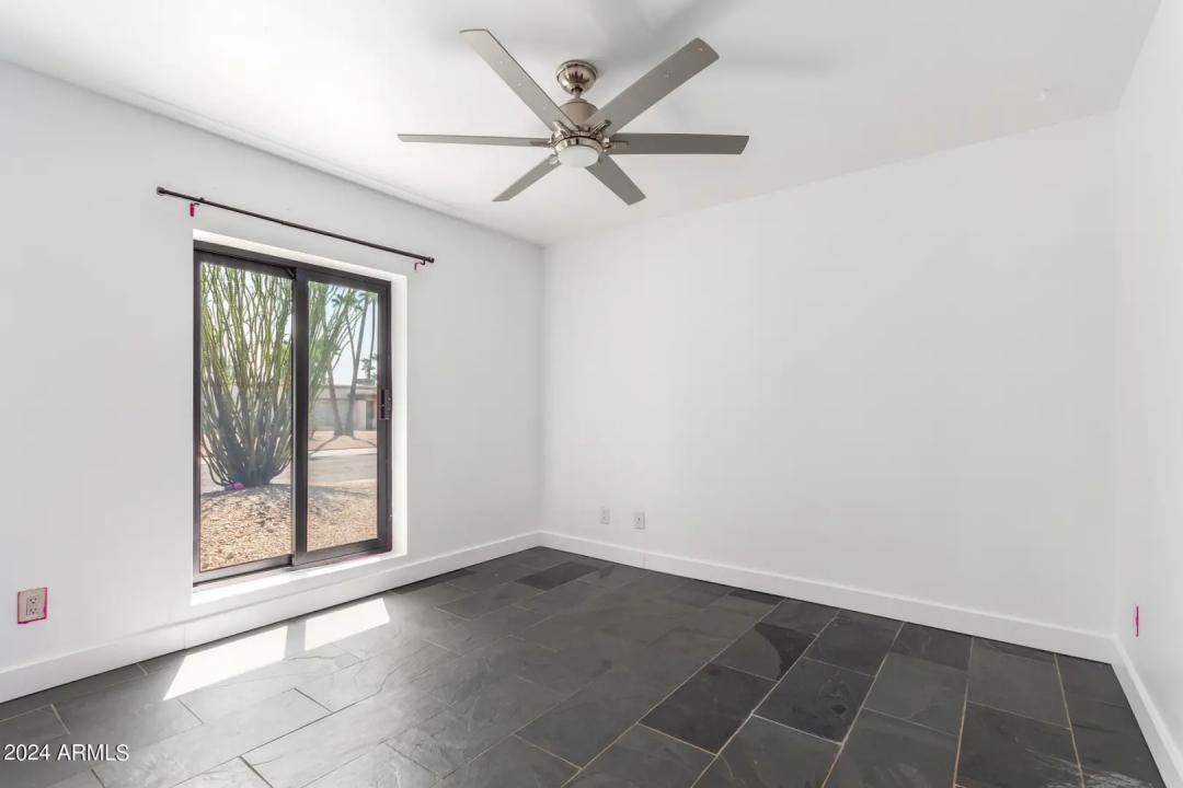 Real Estate Picture 29