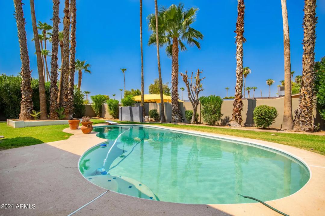 Real Estate Picture 33