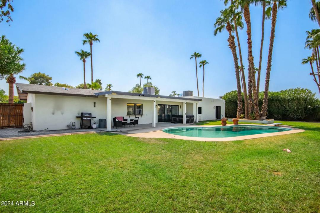 Real Estate Picture 34