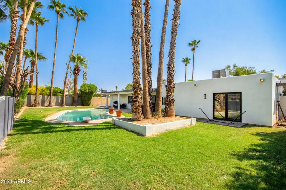 Real Estate Picture 37