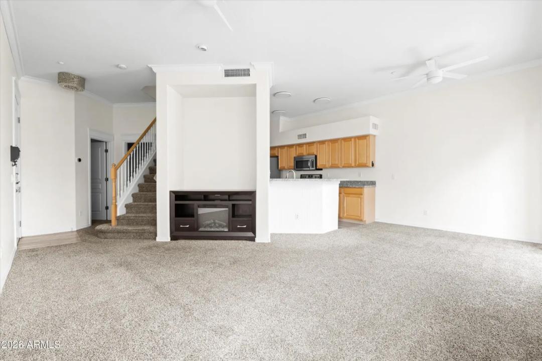 Real Estate Picture 6