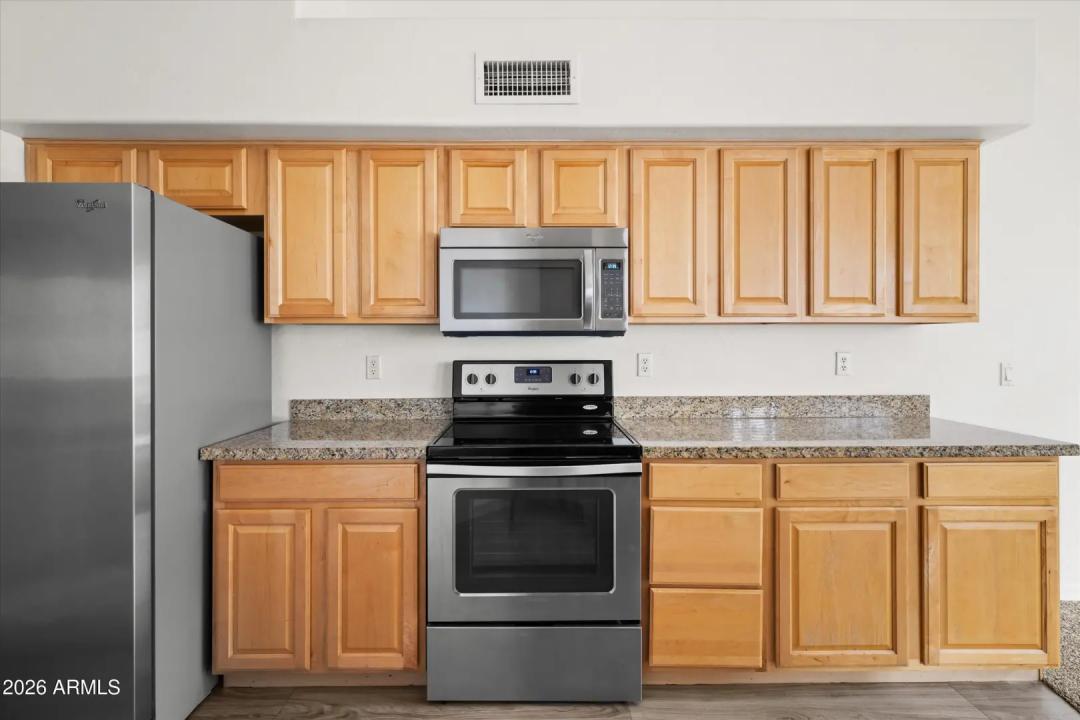 Real Estate Picture 10