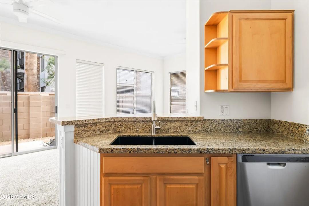 Real Estate Picture 12