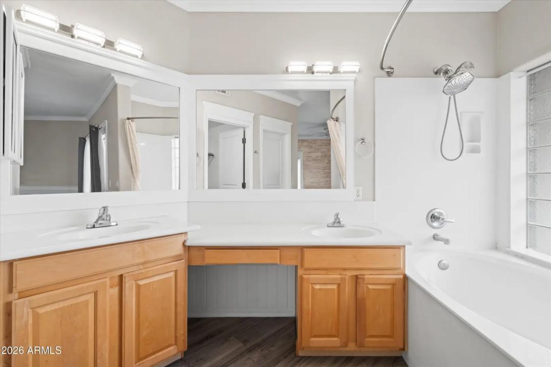 Real Estate Picture 18