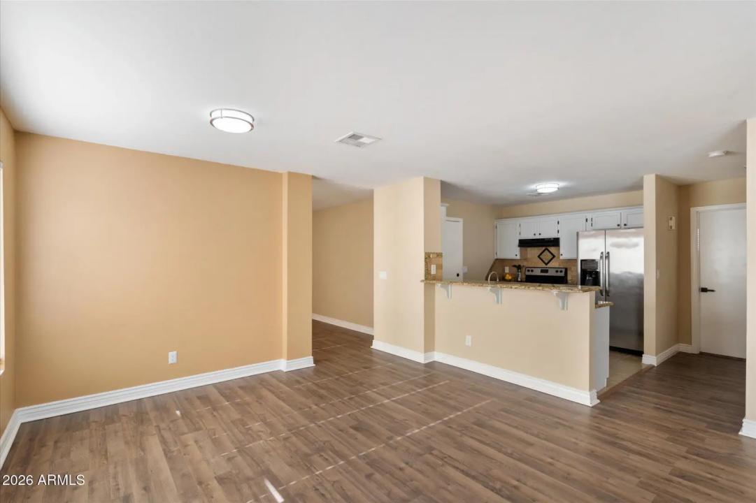 Real Estate Picture 5