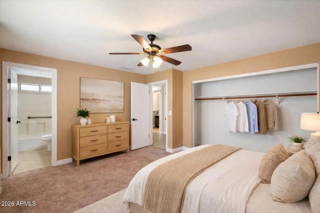 Real Estate Picture 11