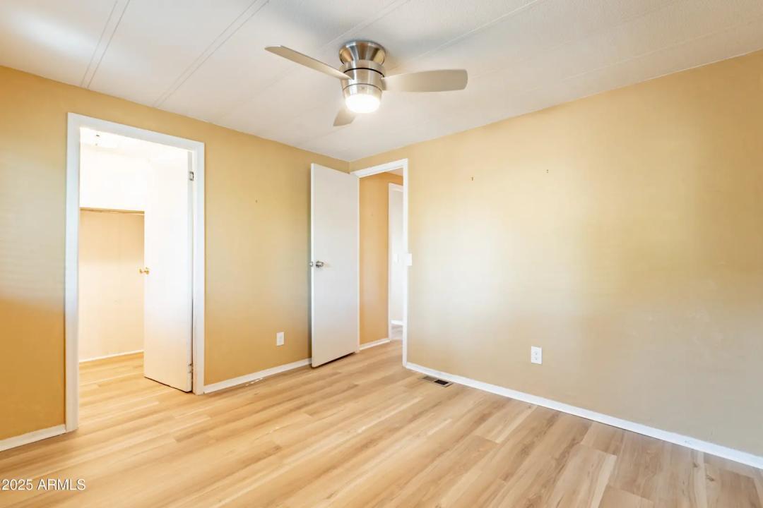 Real Estate Picture 16