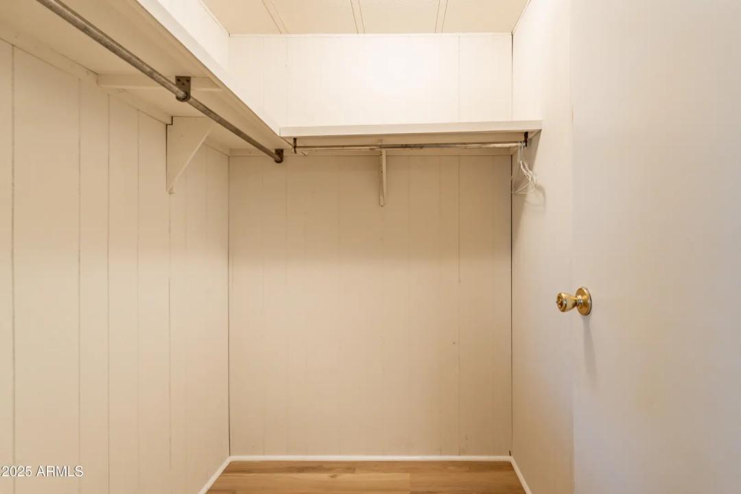 Real Estate Picture 17