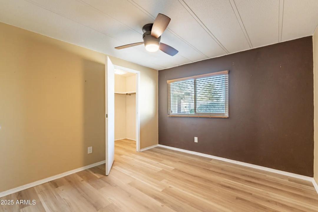 Real Estate Picture 18