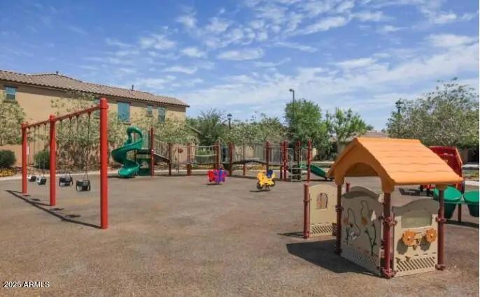 Real Estate Picture 27