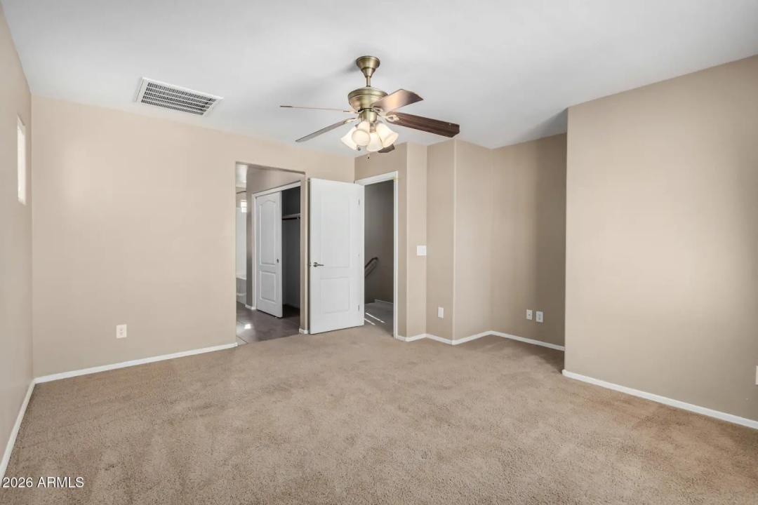 Real Estate Picture 13