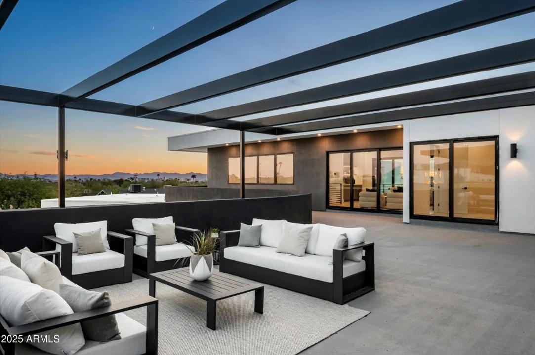 Real Estate Picture 39